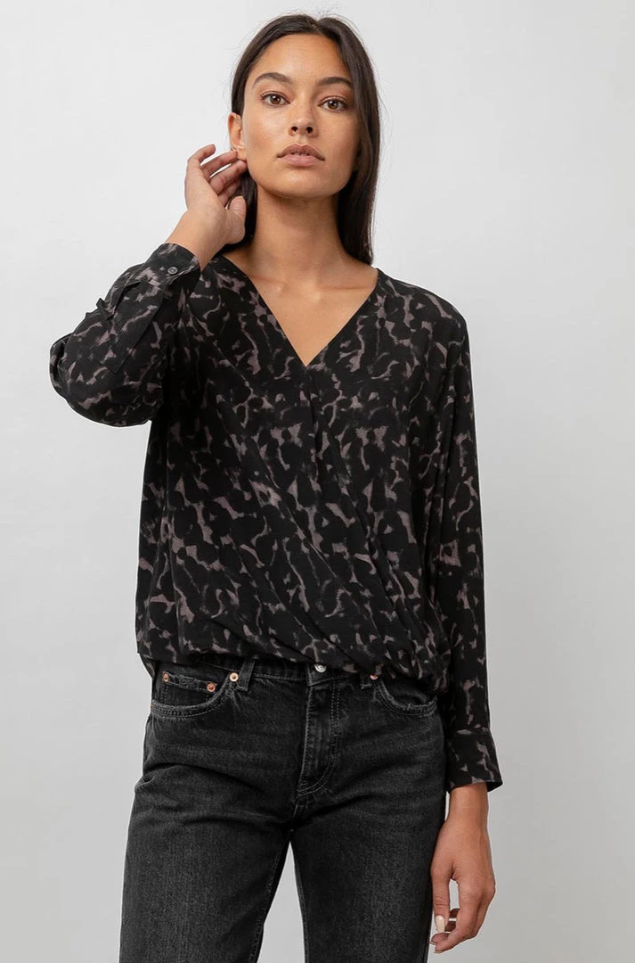 RAILS HILLARY DIFFUSED CHEETAH BLOUSE 3 RAILS HILLARY DIFFUSED CHEETAH BLOUSE