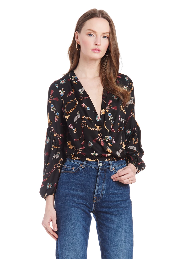 AMANDA UPRICHARD YURI TOP 3 AMANDA UPRICHARD YURI TOP