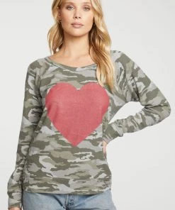 CHASER RED HEART CAMO PULLOVER SWEATERS & KNITS