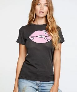 CHASER NEON HEART LIPS TEE NEW ARRIVALS