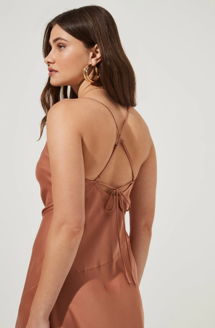 ASTR GAIA MIDI DRESS NEW ARRIVALS 6 ASTR GAIA MIDI DRESS NEW ARRIVALS