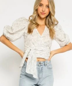 OLIVACEOUS BLUE BABY’S BREATH WRAP TOP