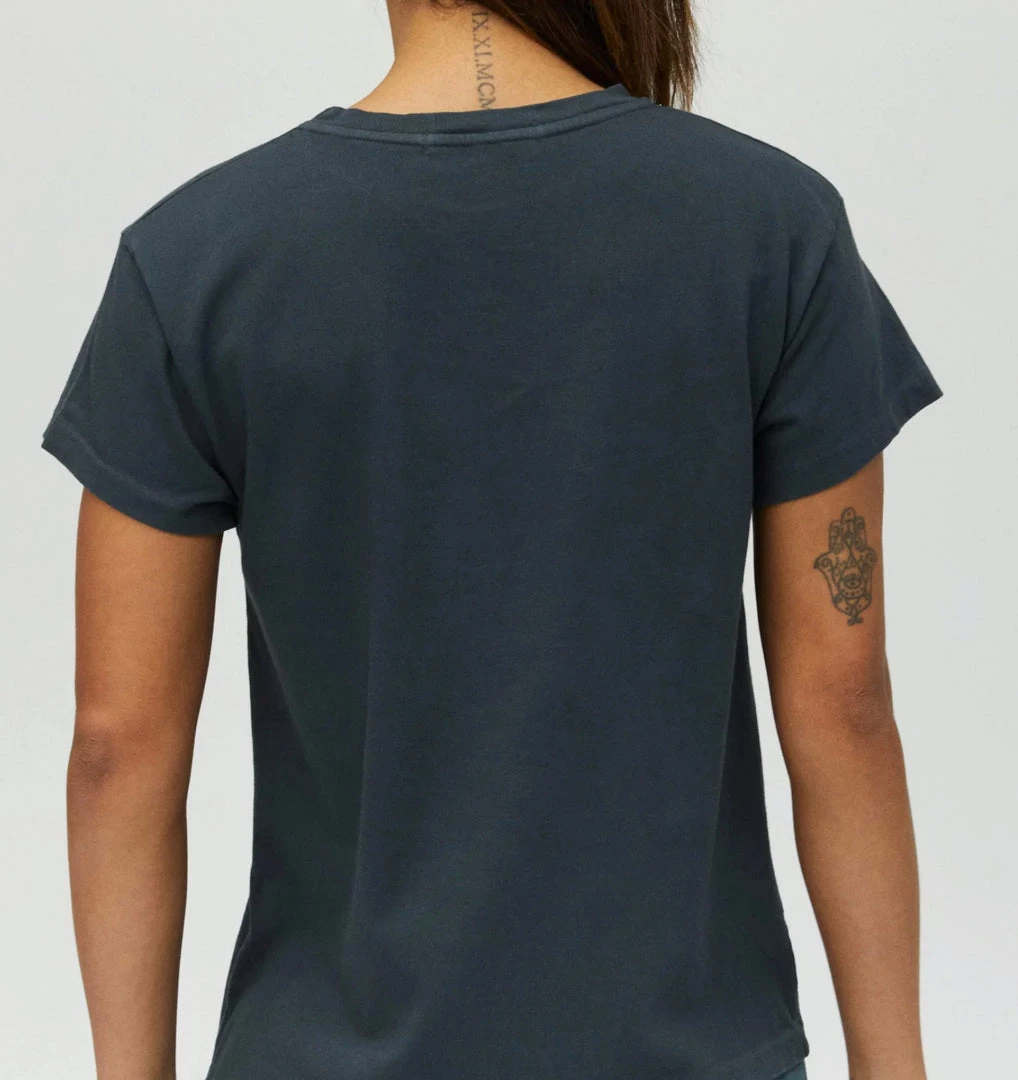 DAYDREAMER LA DEF LEPPARD ANIMALS ‘87 TOUR TEE NEW ARRIVALS 6 DAYDREAMER LA DEF LEPPARD ANIMALS ‘87 TOUR TEE NEW ARRIVALS