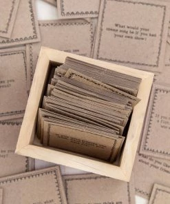 NATURAL LIFE LITTLE BOX OF QUESTIONS