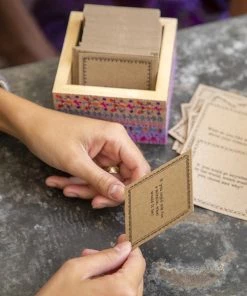 NATURAL LIFE LITTLE BOX OF QUESTIONS