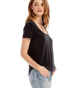 SALTWATER LUXE BASIC SCOOP NECK TEE