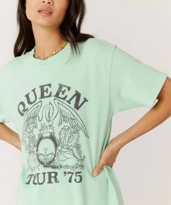 DAYDREAMER QUEEN 1975 WEEKEND TEE MINT NEW ARRIVALS 7 DAYDREAMER QUEEN 1975 WEEKEND TEE MINT NEW ARRIVALS