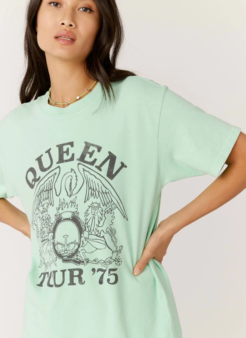DAYDREAMER QUEEN 1975 WEEKEND TEE MINT NEW ARRIVALS 5 DAYDREAMER QUEEN 1975 WEEKEND TEE MINT NEW ARRIVALS