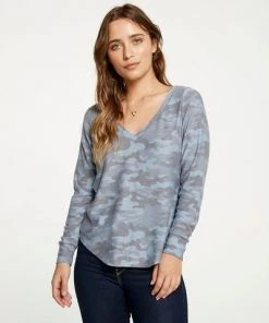 CHASER LONG SLEEVE V NECK PULLOVER