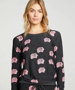 CHASER ROCK ROSES PULLOVER SWEATERS & KNITS