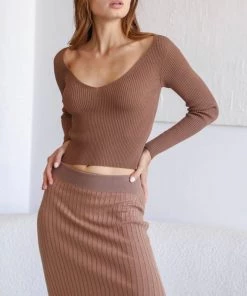 KNITITUDE LA SURI DEEP V PULLOVER