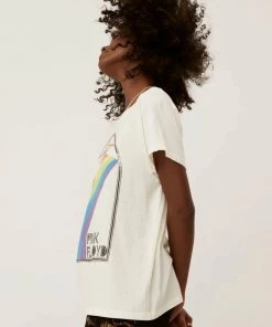 NEW ARRIVALS DAYDREAMER PINK FLOYD RETRO RAINBOW TEE