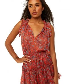 MISA ABRIL TOP NEW ARRIVALS