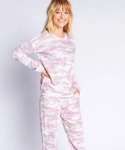 NEW ARRIVALS P.J. SALVAGE PEACHY PARTY L/S TOP